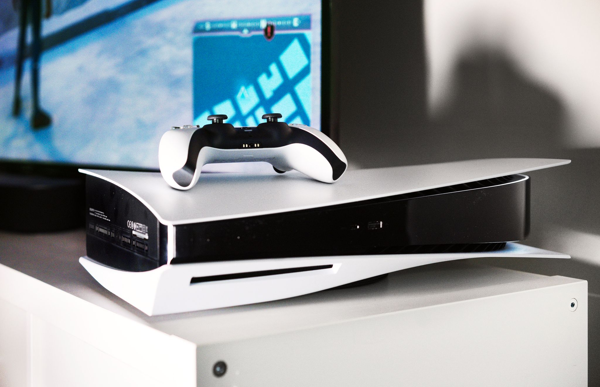 The PlayStation 5 is here and at Tech Week Mag we are pleased to present the new generation Sony console.