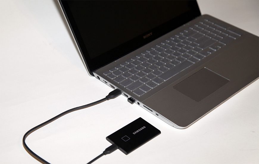 Samsung Portable SSD T7 Touch