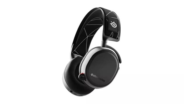 Best Headset - SteelSeries Arctis 9 Wireless