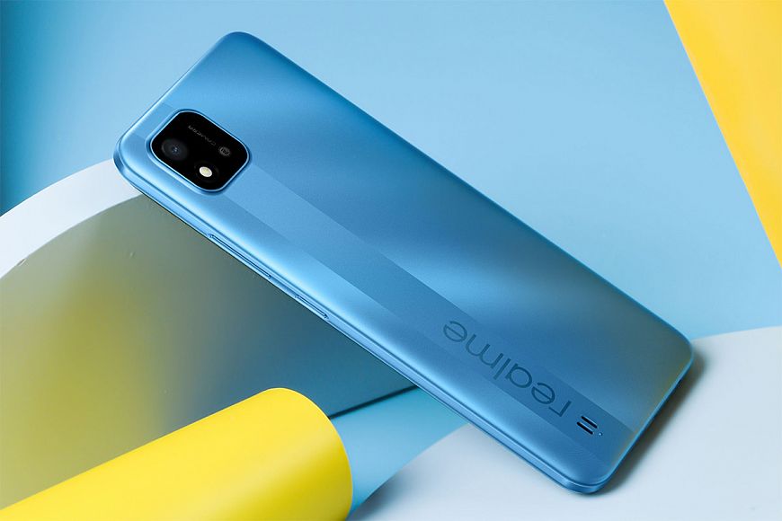 realme C20 realme C20 - entry-level "king of entertainment" with a capacious battery and a large screen