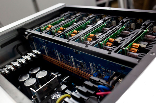 NAD M28