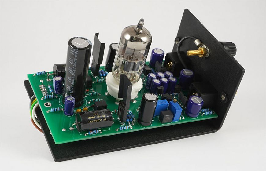 Holborne Passion - hybrid integrated amplifier with replaceable phono stage