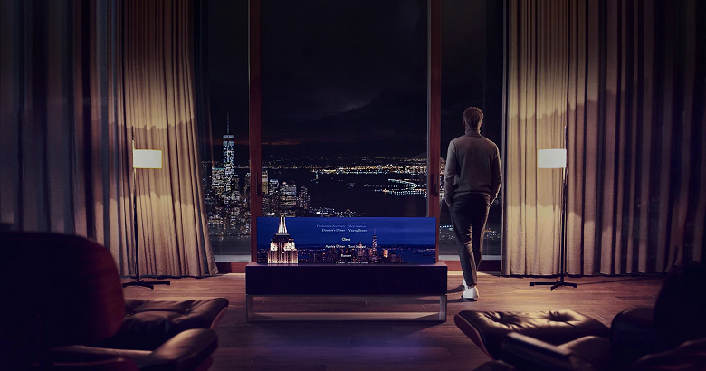 The start of sales of the unique folding TV LG Signature OLED TV R all over the world
