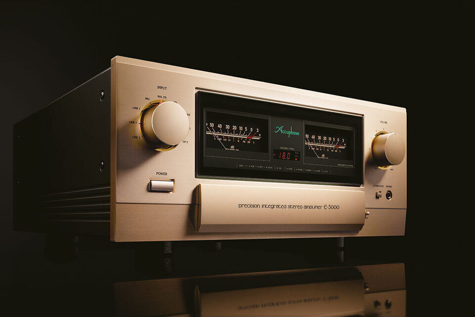 Accuphase E-5000
