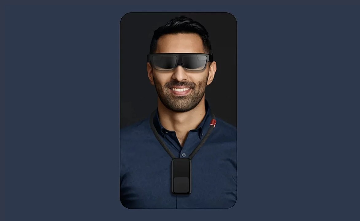 MOTOROLA INTRODUCED A 5G NECKLACE THAT ACTS AS A BRAIN FOR OTHER DEVICES