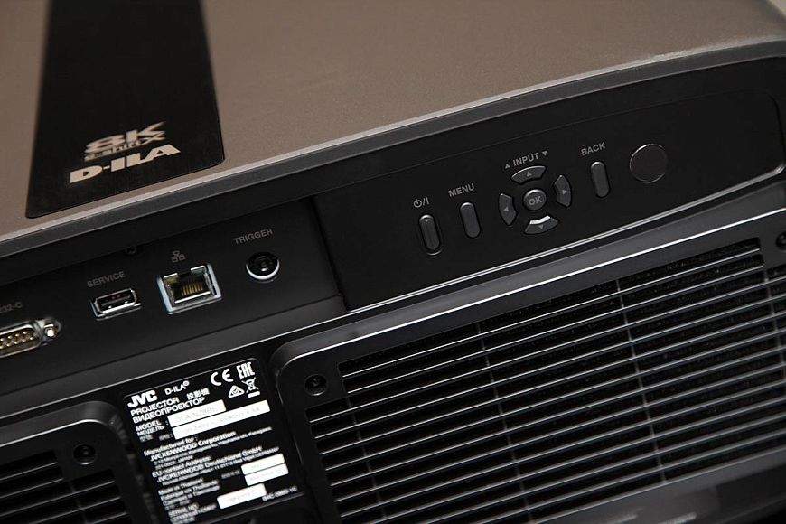JVC DLA-NZ8 8K Laser Home Theater Projector