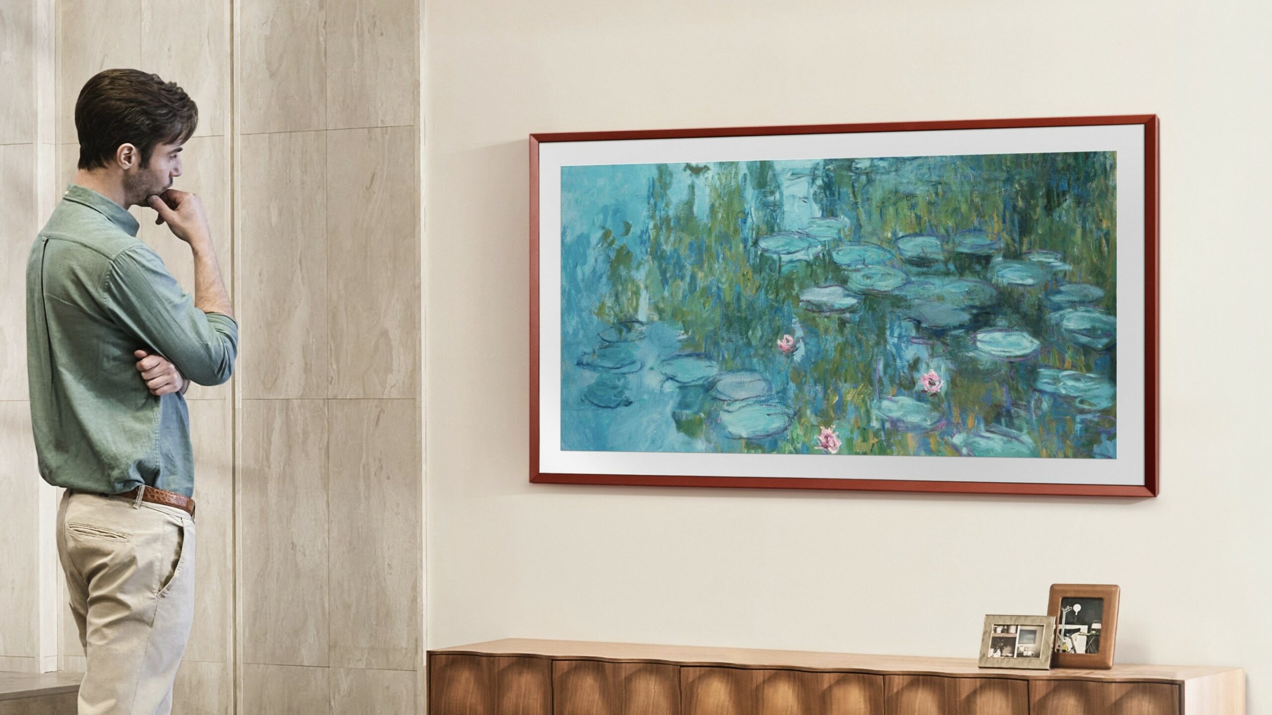 The Frame 2022 takes on an even more iconic look