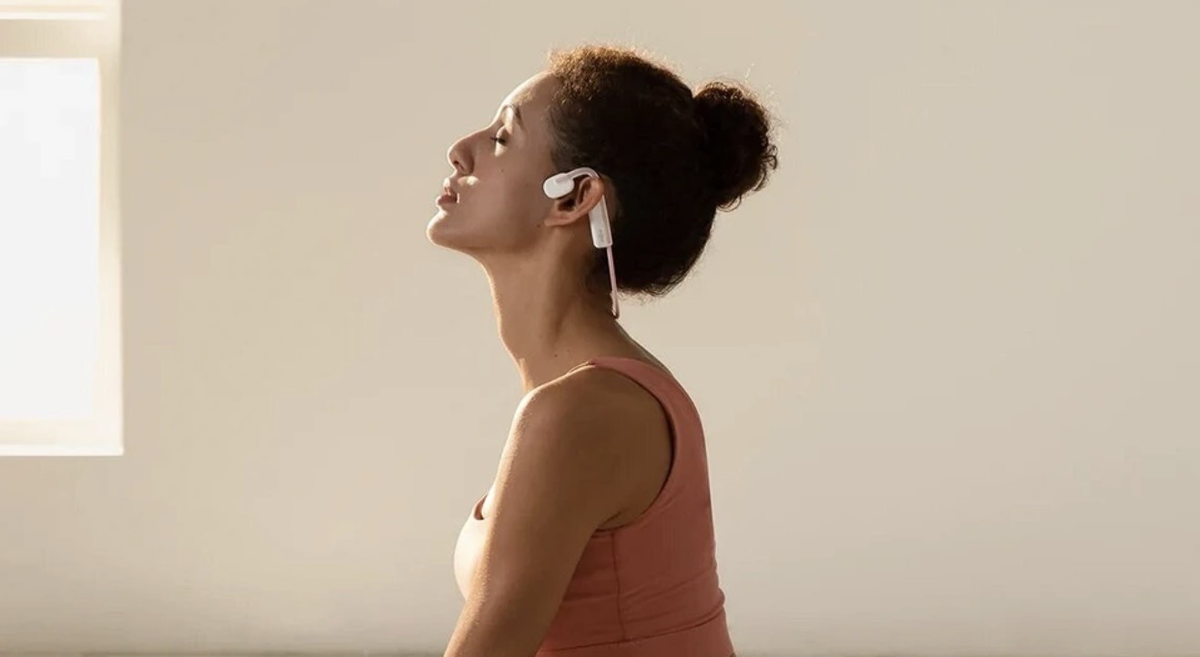 Bone conduction headphones