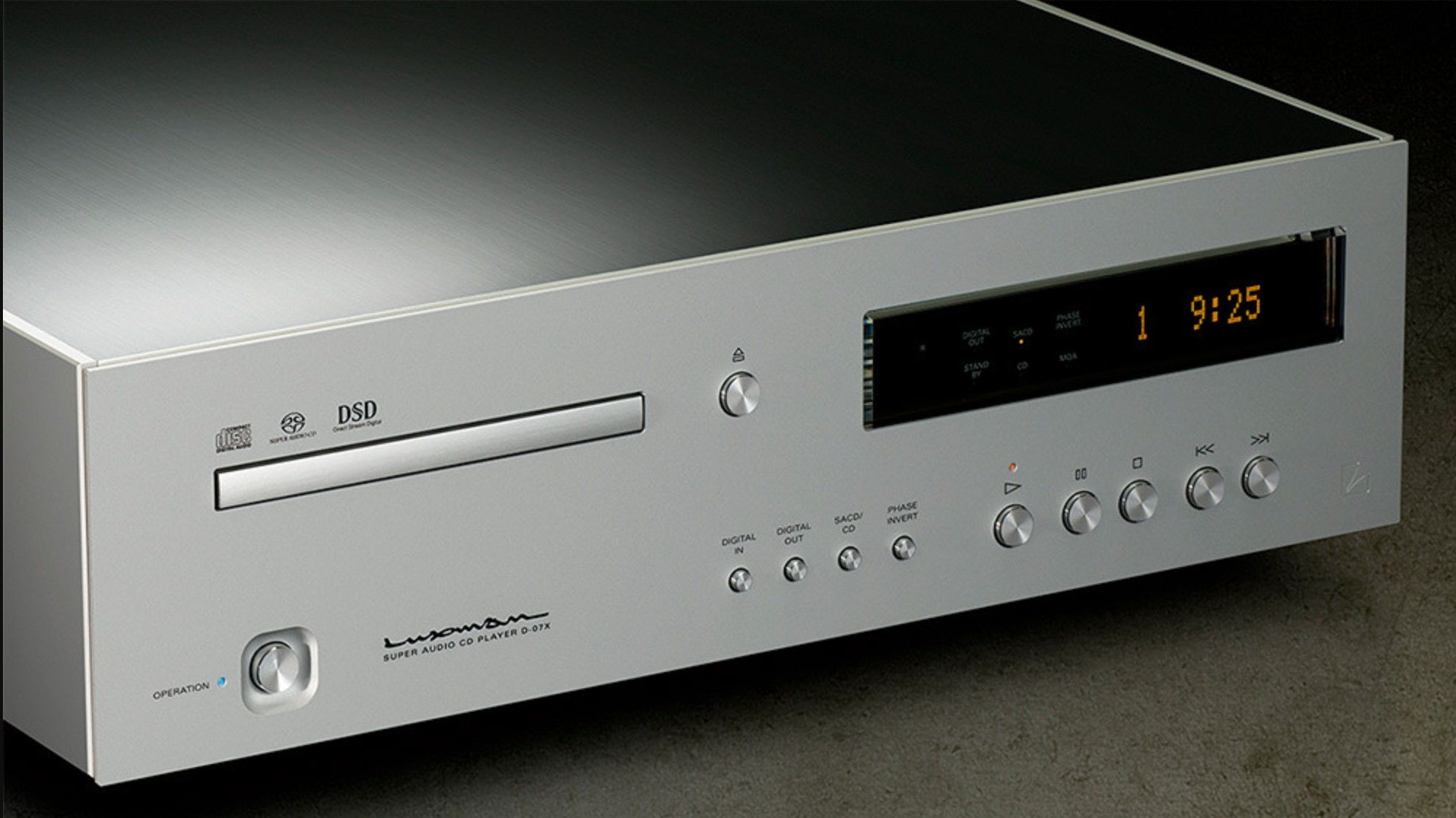Luxman D-07X
