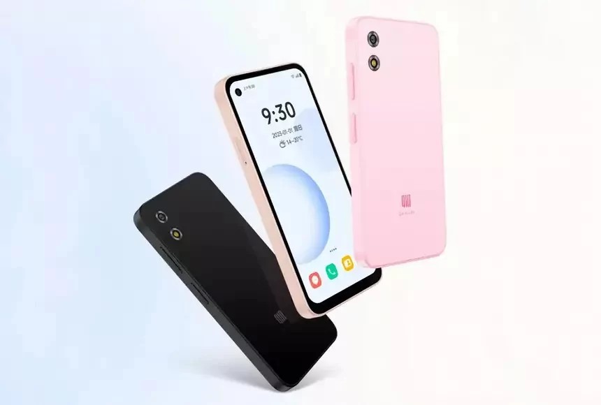 This is one of the most compact smartphones on the market. Let his cameras are not very good, but there is something to brag about