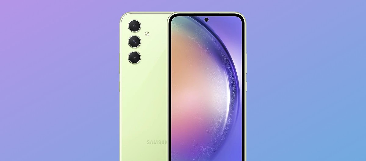 Samsung Galaxy A54 5G received a 6.4-inch Super AMOLED screen with Full HD resolution of 1920 × 1080 pixels with an increased refresh rate of 120 Hz.