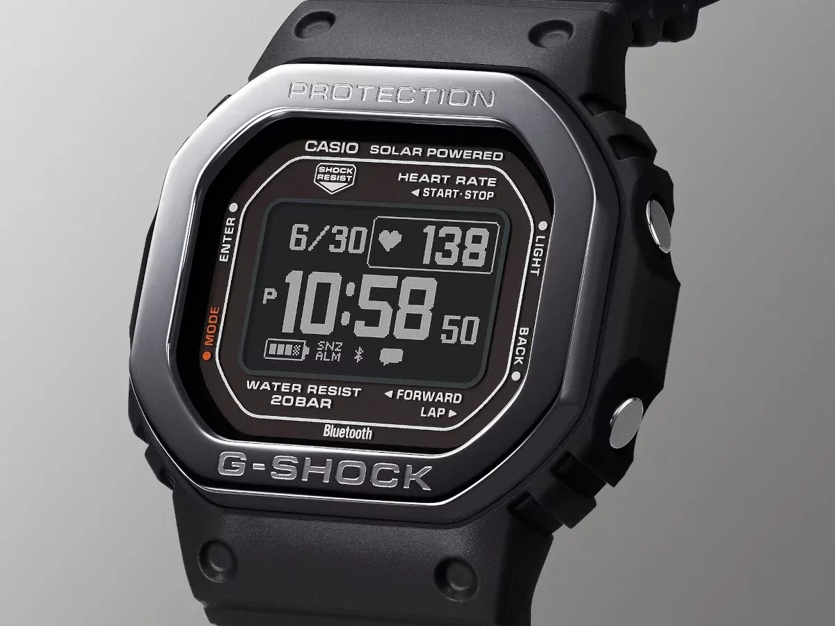 Casio expands lineup of sports smartwatches, making full use of bioplastics for the first time in history