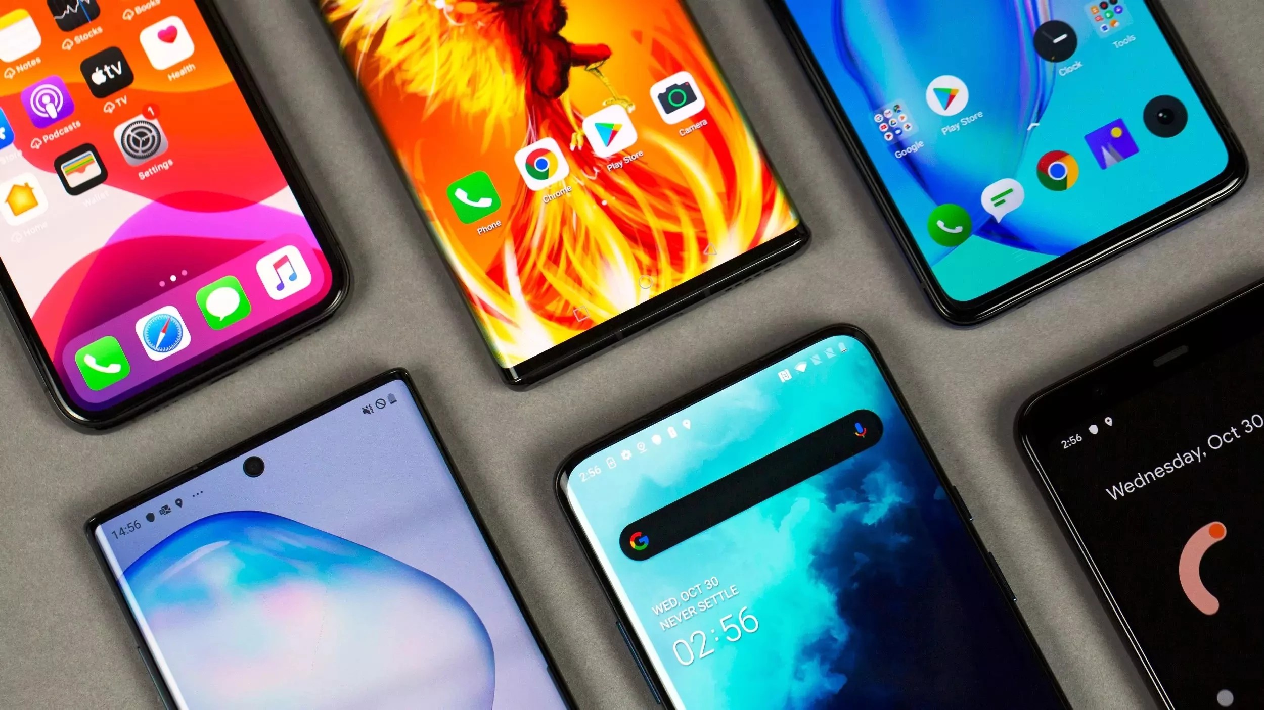 SAMSUNG SOLD MORE SMARTPHONES THAN APPLE IN 2023, BUT THE DIFFERENCE IS SMALL