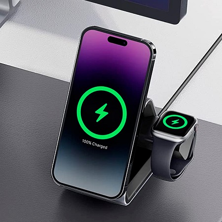 Anker 737 MagGo Charger can charge three devices at once