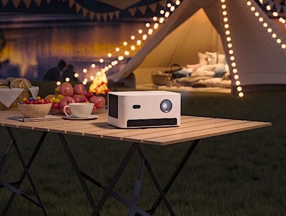 Dangbei Neo Mini is a compact budget DLP projector