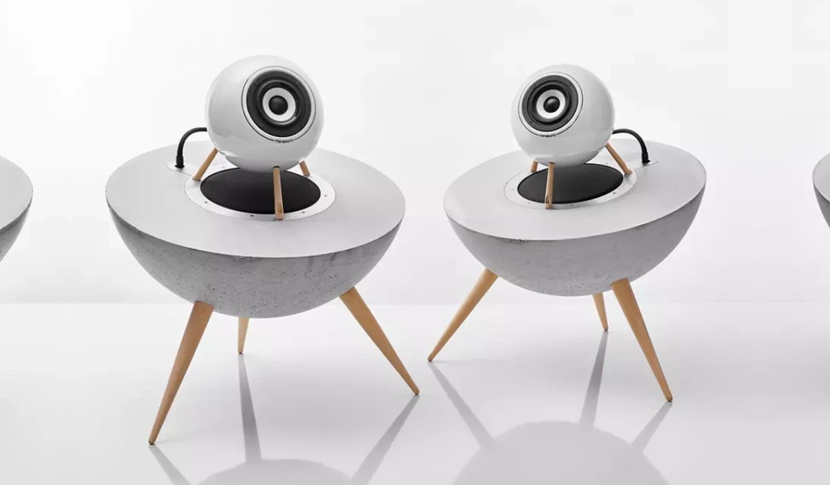 Mo° sound - spherical speakers with porcelain cabinets