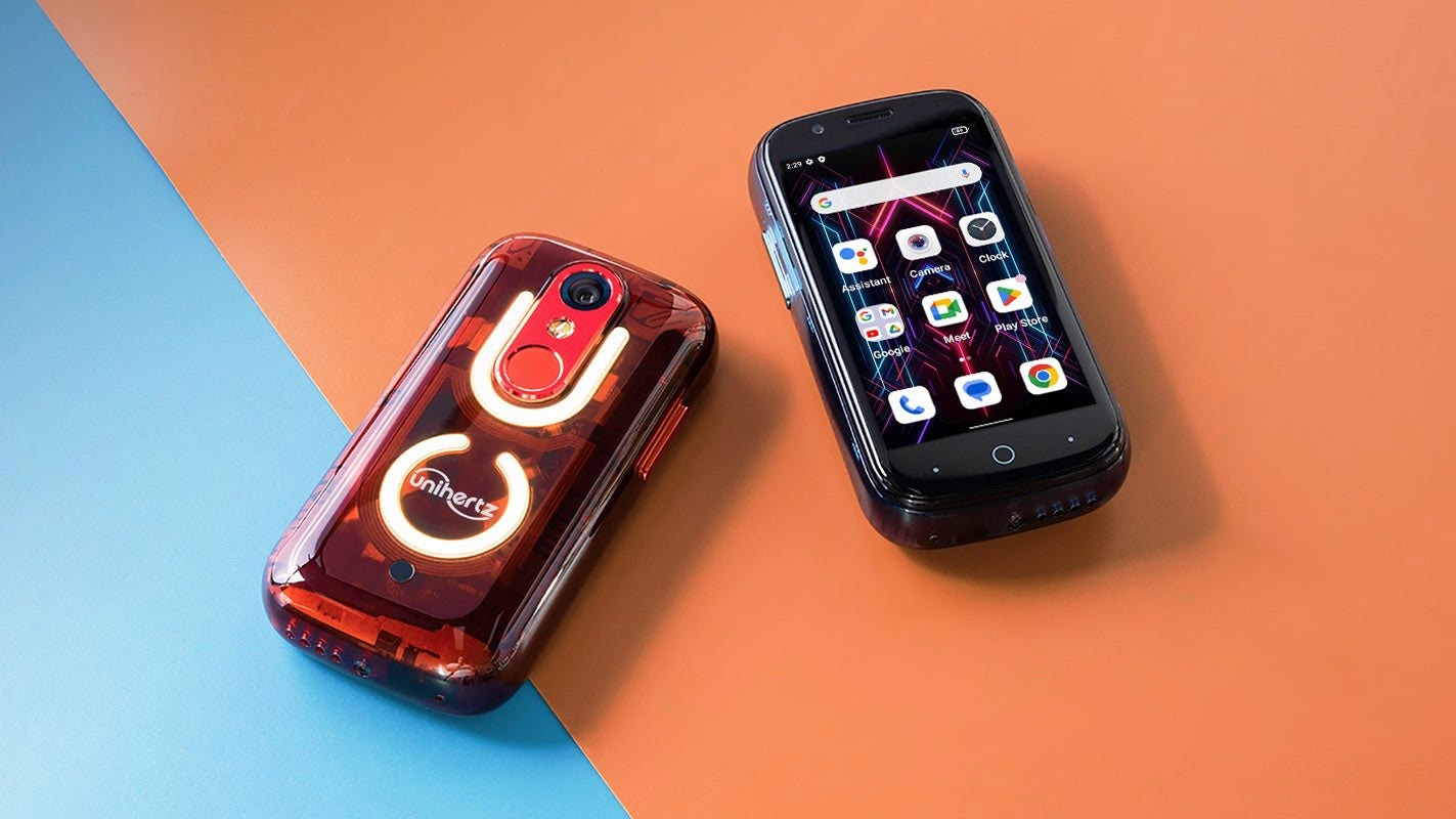 Unihertz Jelly Star smartphone for the smallest hands in the style of Nothing Phone (1)