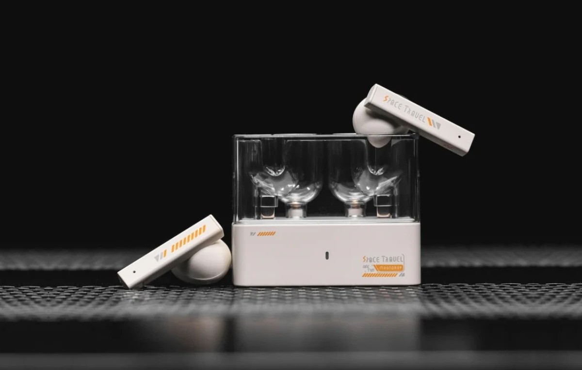 Moondrop Space Travel