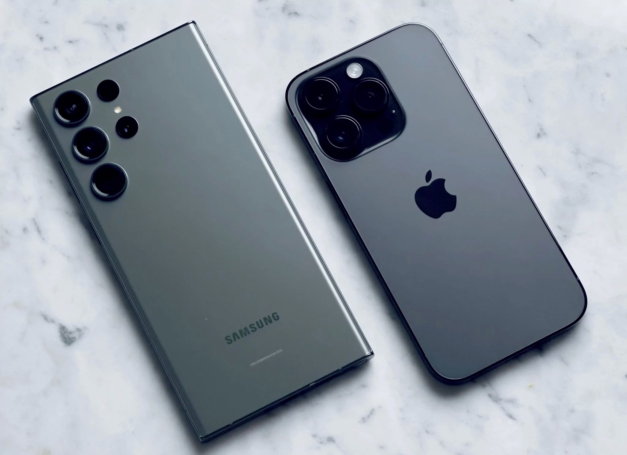 Now Samsung sells more smartphones a year than Apple, but this is at the expense of entry-level and mid-range devices.