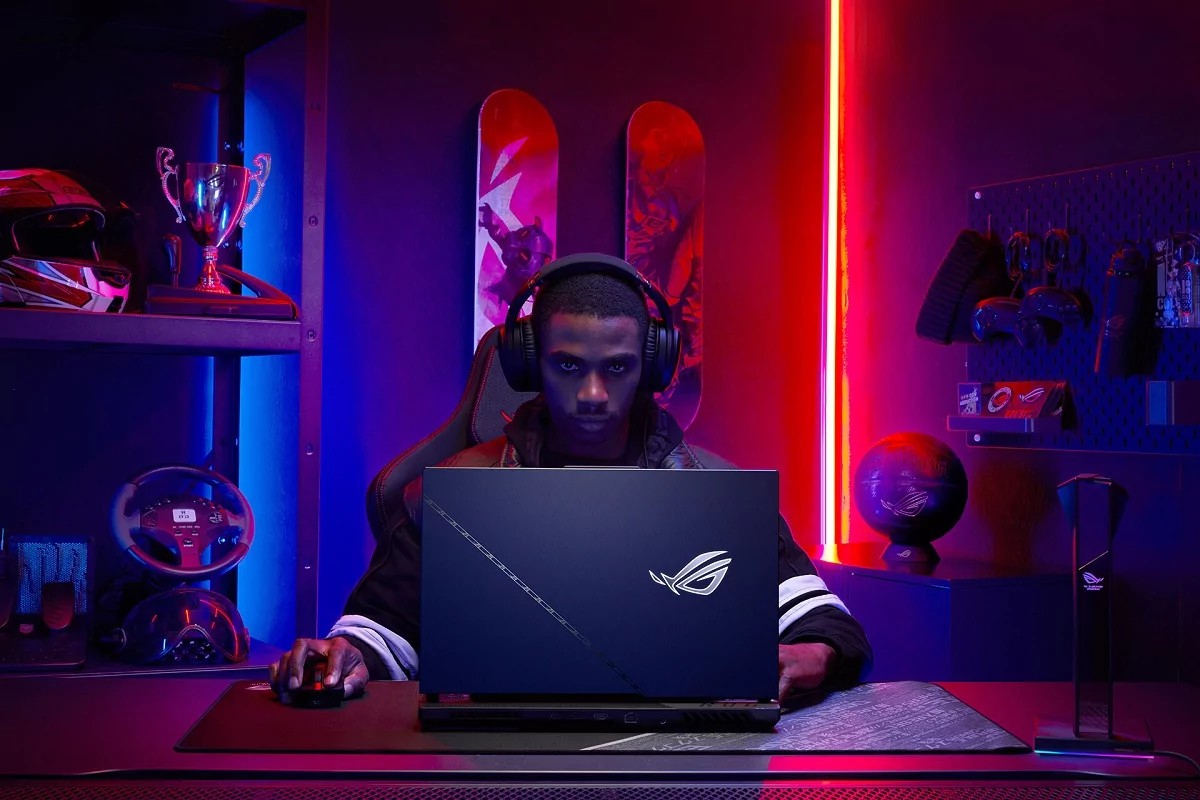 ROG STRIX SCAR 17 X3D UNVEILED