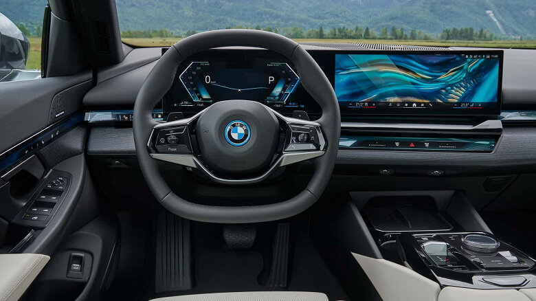 Less than 1 liter per 100 km: BMW 530e and 550e xDrive hybrids with eDrive introduced