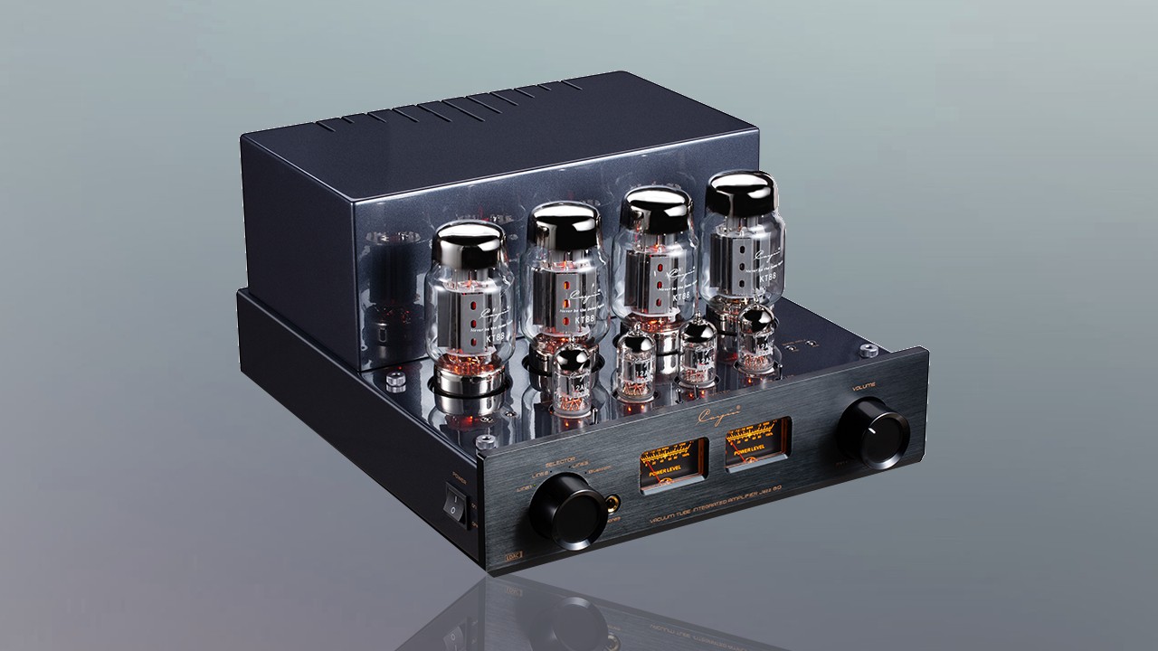 CAYIN amplifier on KT88