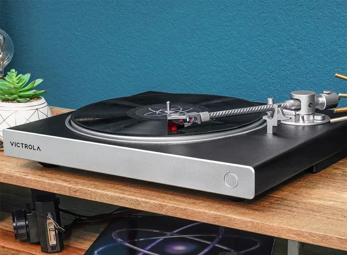 Victrola expands its range of wireless turntables