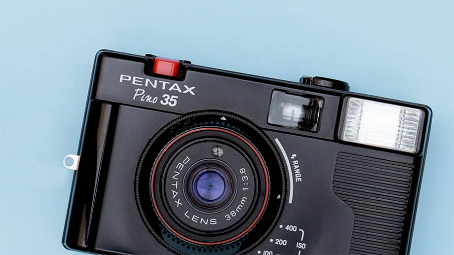 Pentax will launch two high-end film compacts in the spring of 2024.