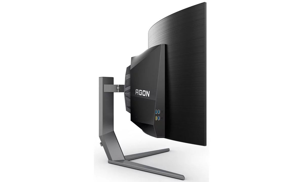 AOC Agon AG456UCZD boasts a diagonal of 44.5 inches