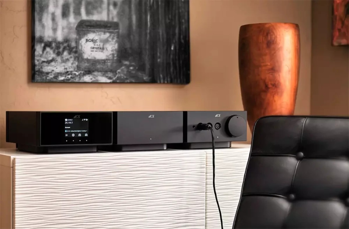 dCS has updated the Lina network DAC to version 2.0