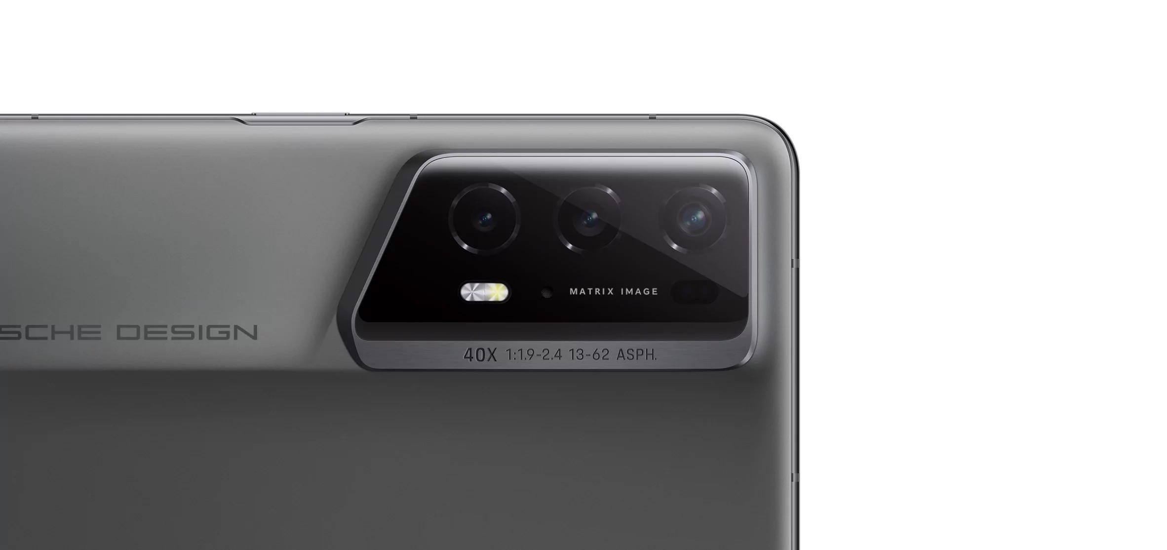 The smartphone is already on sale, but so far only in China - one memory modification is available for purchase