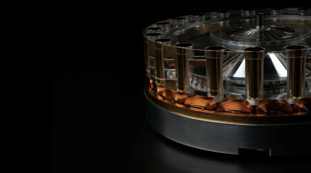 Wilson Benesch turntable photos