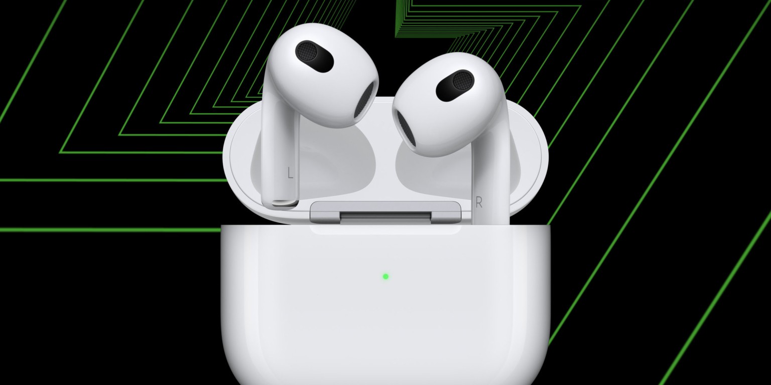 Two new Apple headphones expected this fall