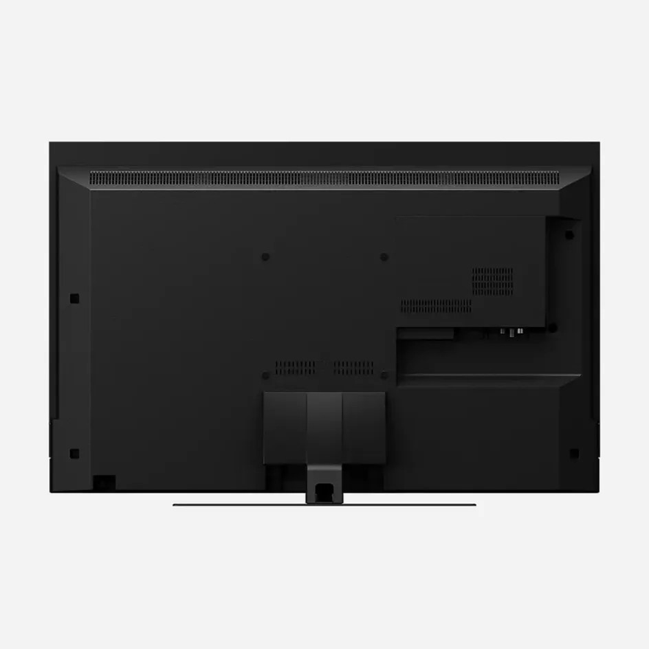 As usual, the ports are divided into two poles. Some of them are facing downwards, while others are facing the side.