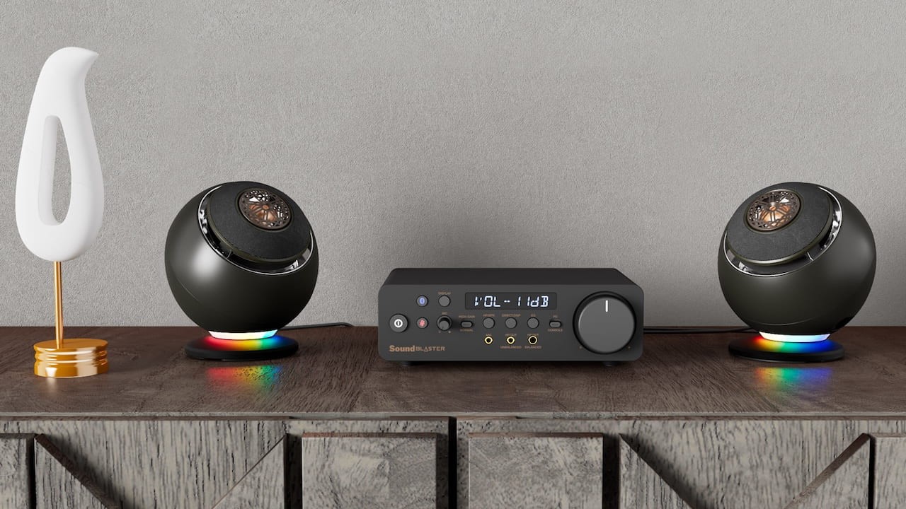 Creative Pebble Nova