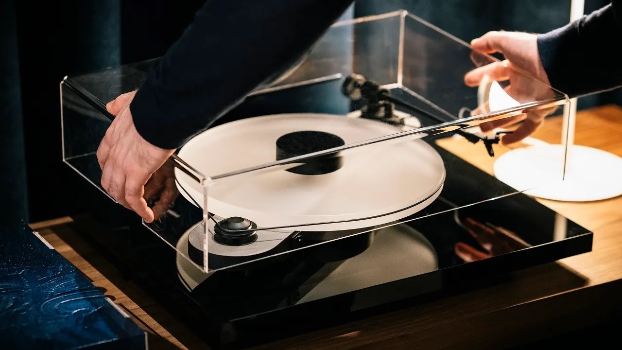Pro-Ject Elemental Phono USB Final Edition: Ready to play turntable