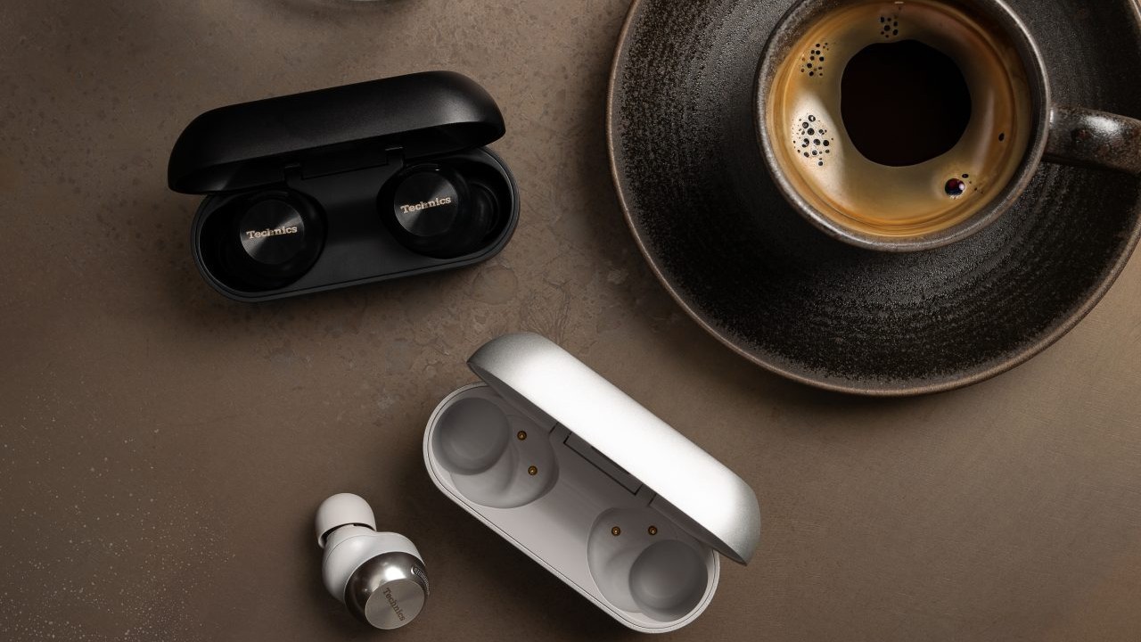 Technics EAH-AZ100: TWS headphones crafted for rich sound quality and comfy wear for daily use