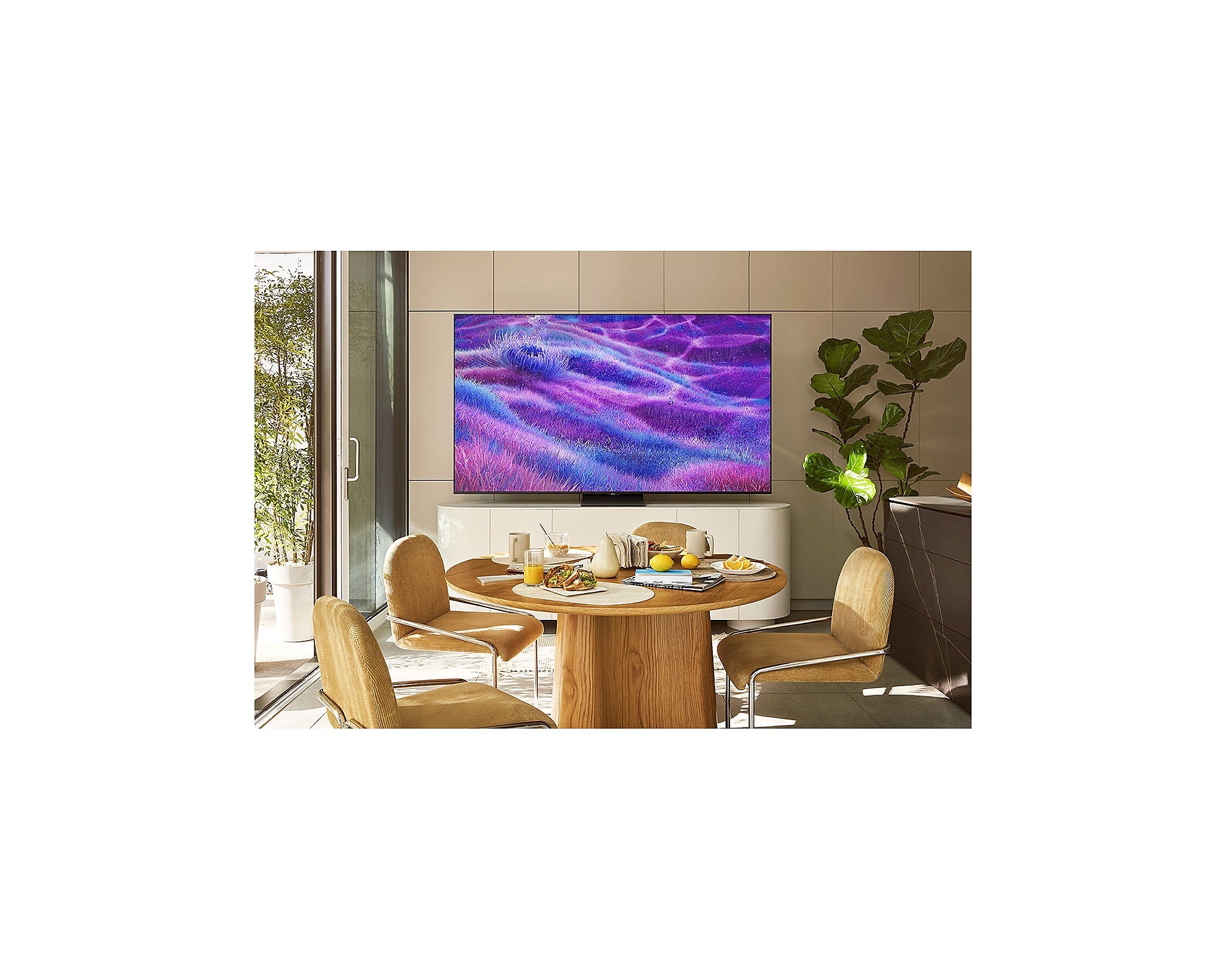 The build quality of the Samsung QN80F is excellent