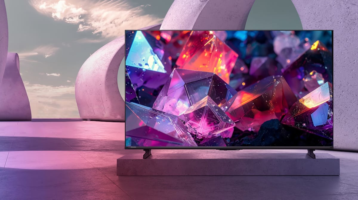 Quantum dot color and 4K resolution deliver vibrant, detailed images that punch above the E7S’s price class.