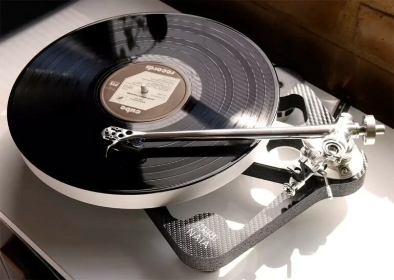 Rega Naia vinyl record player goes on sale 36 Rega Naia vinyl record player goes on sale