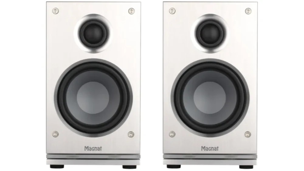 Magnat Signature Edelstein premium bookshelf speakers