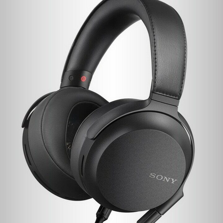 【ほぼ未使用】SONY MDR-Z7M2 Sony MDR-Z7M2 Over-the-ear headphones at Crutchfield