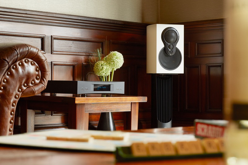 linn_akurate_exakt_akudorik_white_lounge_close_72dpi_1-1.jpg linn_akurate_exakt_akudorik_white_lounge_close_72dpi_1-1.jpg