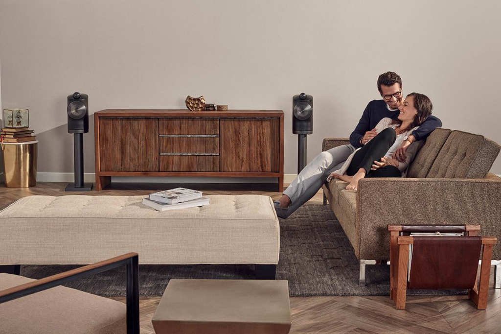 Low-Formation-Duo-White-Living-Room-Close-up 7.jpg Low-Formation-Duo-White-Living-Room-Close-up 7.jpg