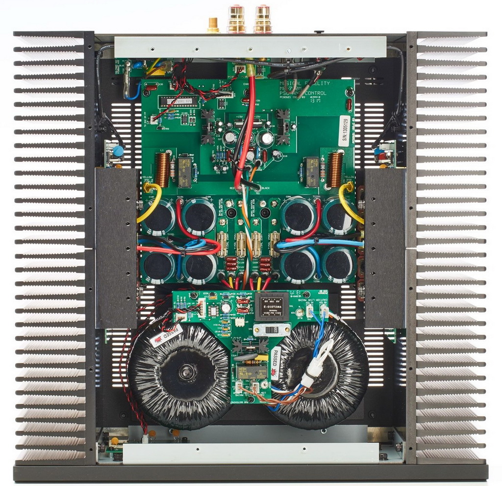 Musical Fidelity M8 700m 1.jpg Musical Fidelity M8 700m 1.jpg