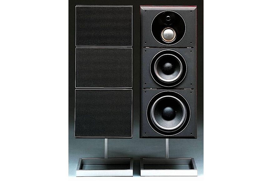 Bang & Olufsen Beocord 9000: Cassette Calibration Made Elegant 13 Bang & Olufsen Beocord 9000 cassette deck with calibration display and controls