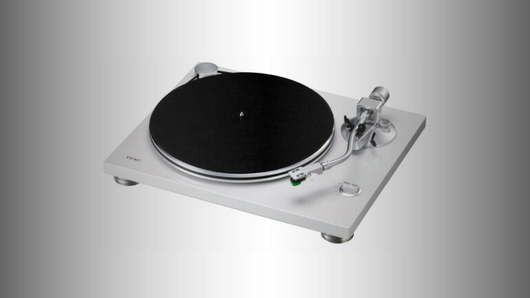 TEAC TN-3B: Classic vinyl player with built-in phono stage 22 TEAC TN-3B