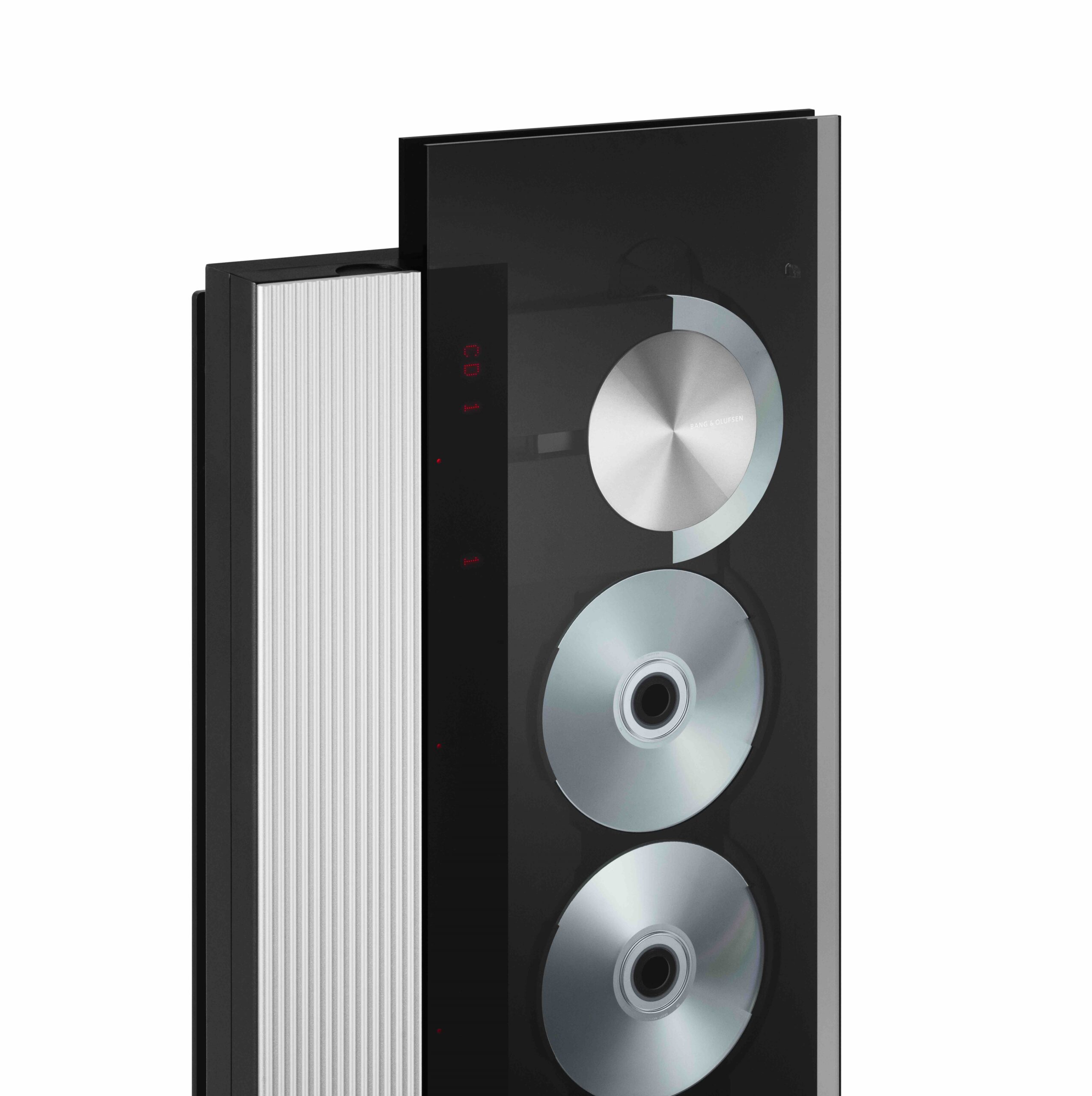 Bang & Olufsen Beosystem 9000c: A CD Icon Reframed for Modern Living 10 Bang & Olufsen Beosystem 9000c with restored Beosound 9000 CD player and Beolab 28 speakers
