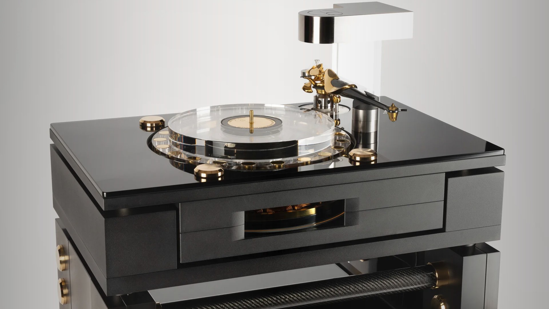 Wilson Benesch GMT One