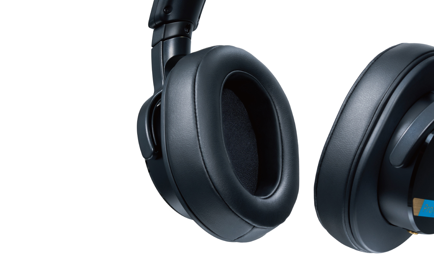 Sony MDR-M1: Closed over-ear headphones for use in the (home) studio 15 20240906000408 2024 09 05 SonyMDR